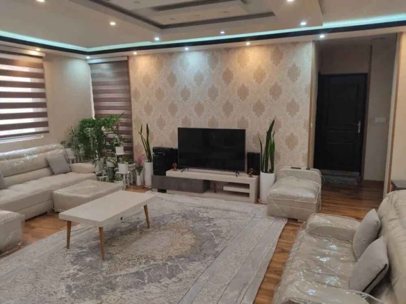 اجاره آپارتمان 177 متری 3 خوابه کوی وحدت