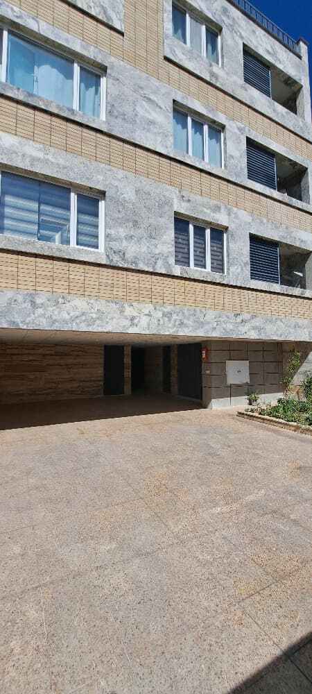 06829150-C591-4139-B63B-418EF86BEC79