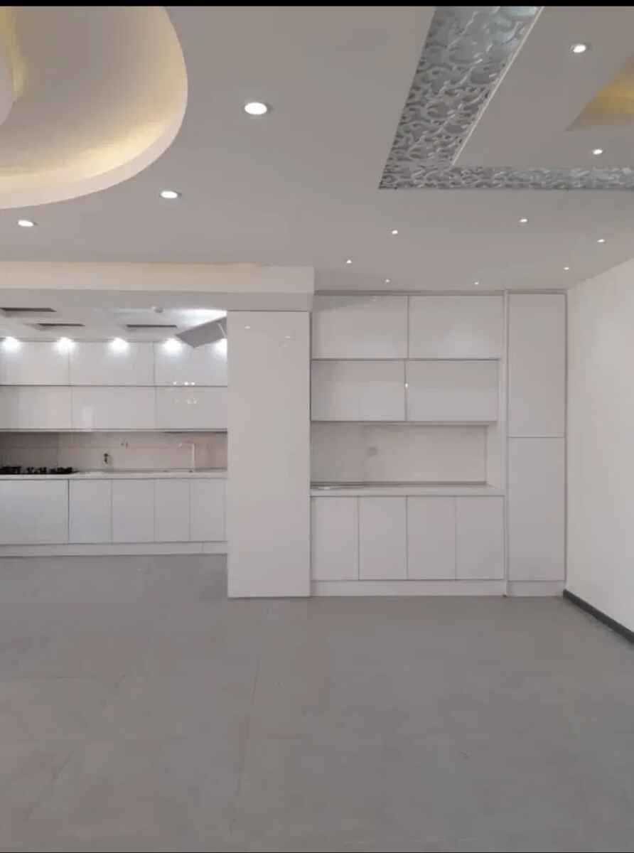 اپارتمان 160 متری دو خوابه لوکس در خیابان معلم