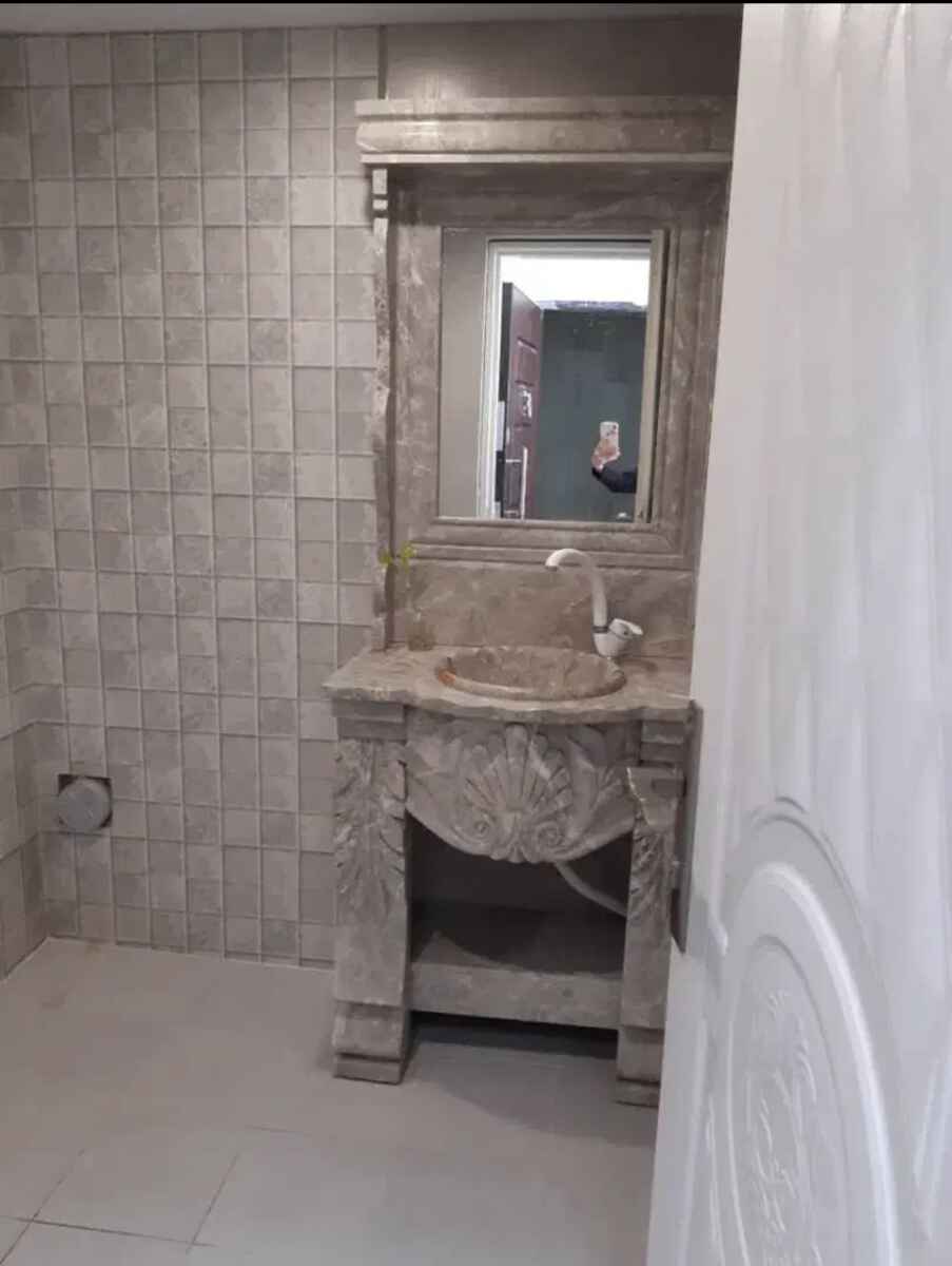 اپارتمان 160 متری دو خوابه لوکس در خیابان معلم