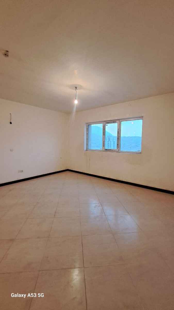 photo_6037325091953118061_y