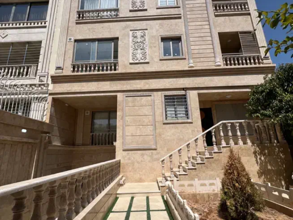 اپارتمان160متری2خوابه یک خواب مستر