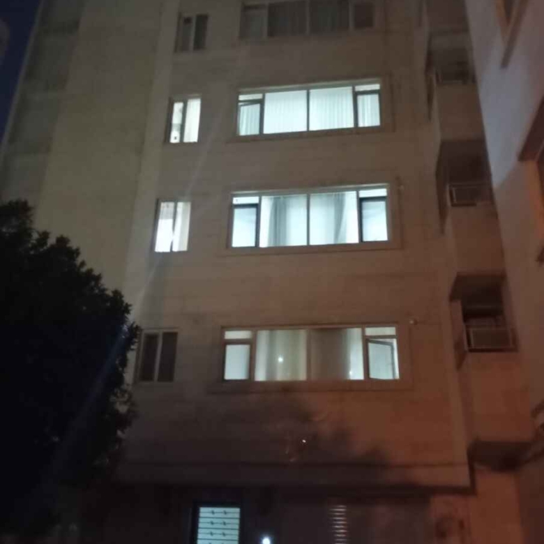 آپارتمان2خوابه در بهترین منطقه بلوار گلستان