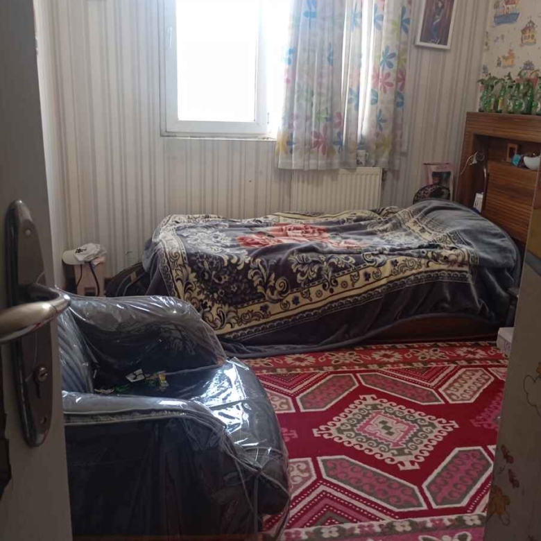 آپارتمان 2 خوابه تک واحدی خیابان راهنمایی