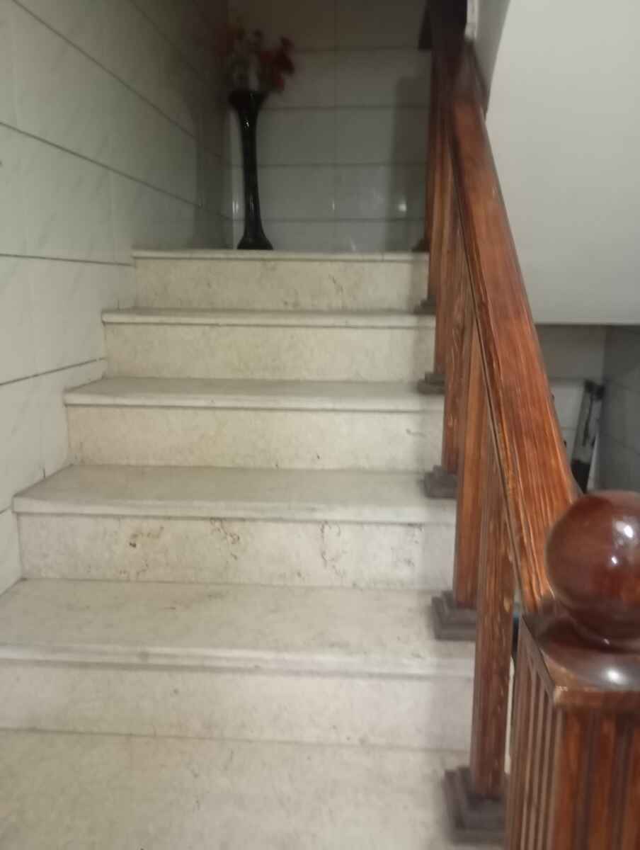 آپارتمان 2 خوابه تک واحدی خیابان راهنمایی