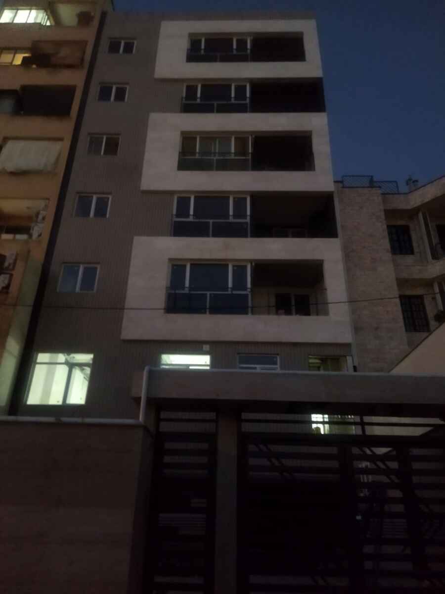 آپارتمان 3 خواب 150 متری خیابان فرزانگان 1