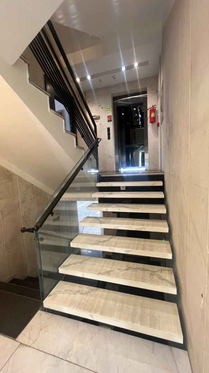 آپارتمان 210 متری سه خواب فول هوشمند ویو باغ