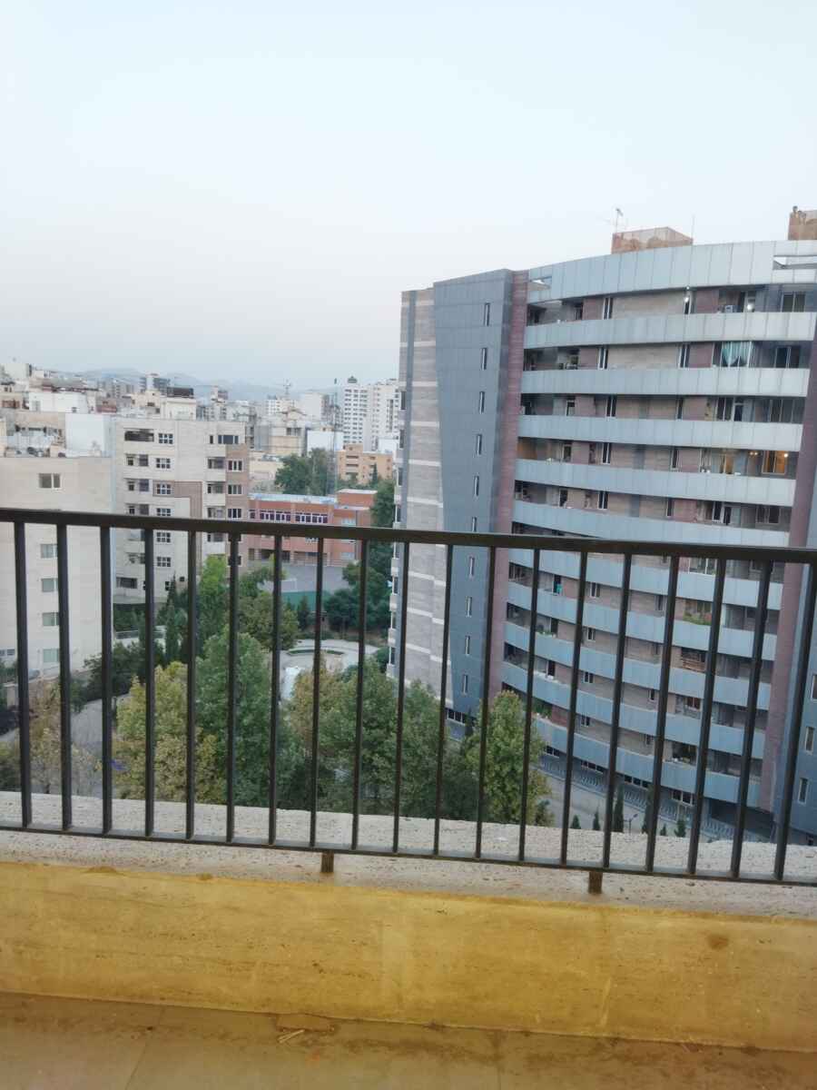 آپارتمان 225متری 3خواب خیابان 20چمران روبه روی پارک مهر