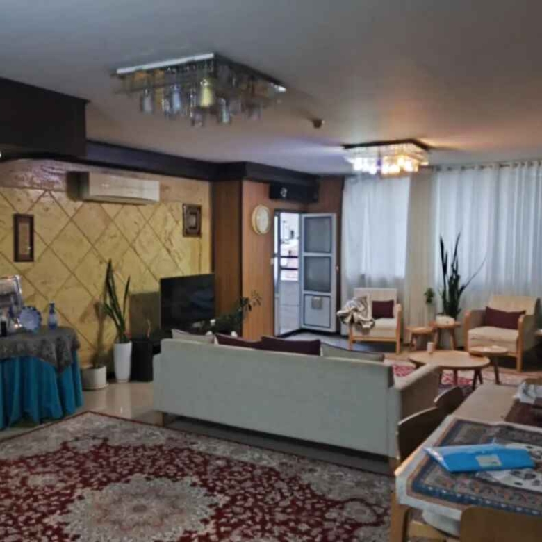 آپارتمان سه خواب 165 متری ارم
