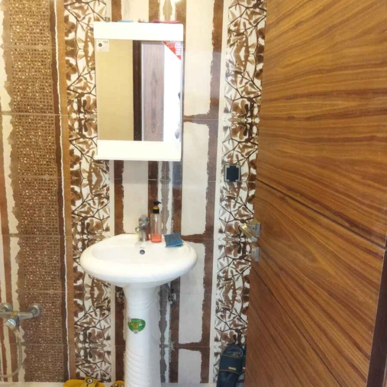 آپارتمان 210 متری 3خواب خ شهدای ابیوردی نبش ک3س یونا