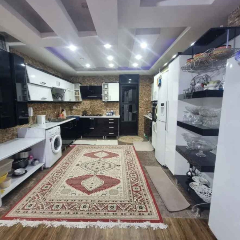 خانه ویلایی 3 خوابه 155 متری تک واحدی شهرک گویم