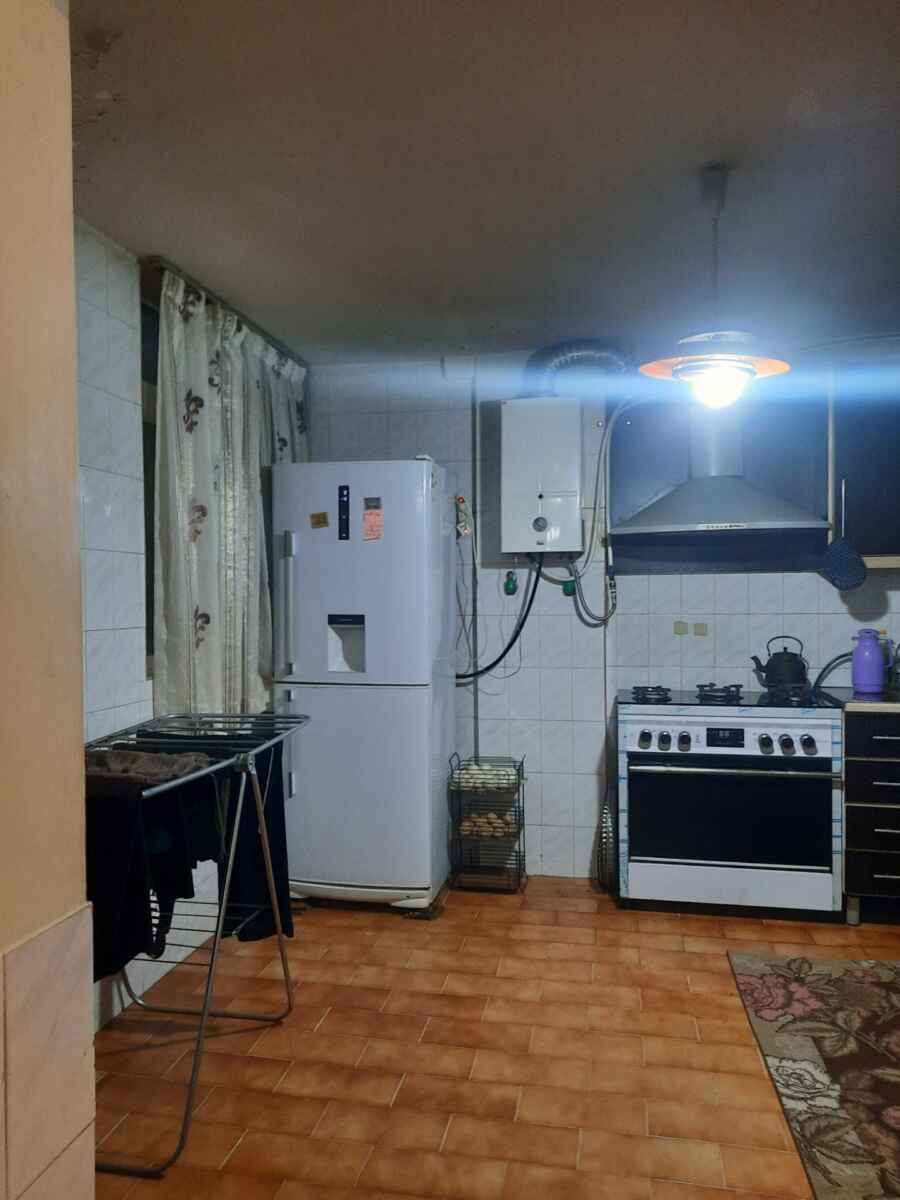 آپارتمان 2 خوابه 90 متری سینما سعدی