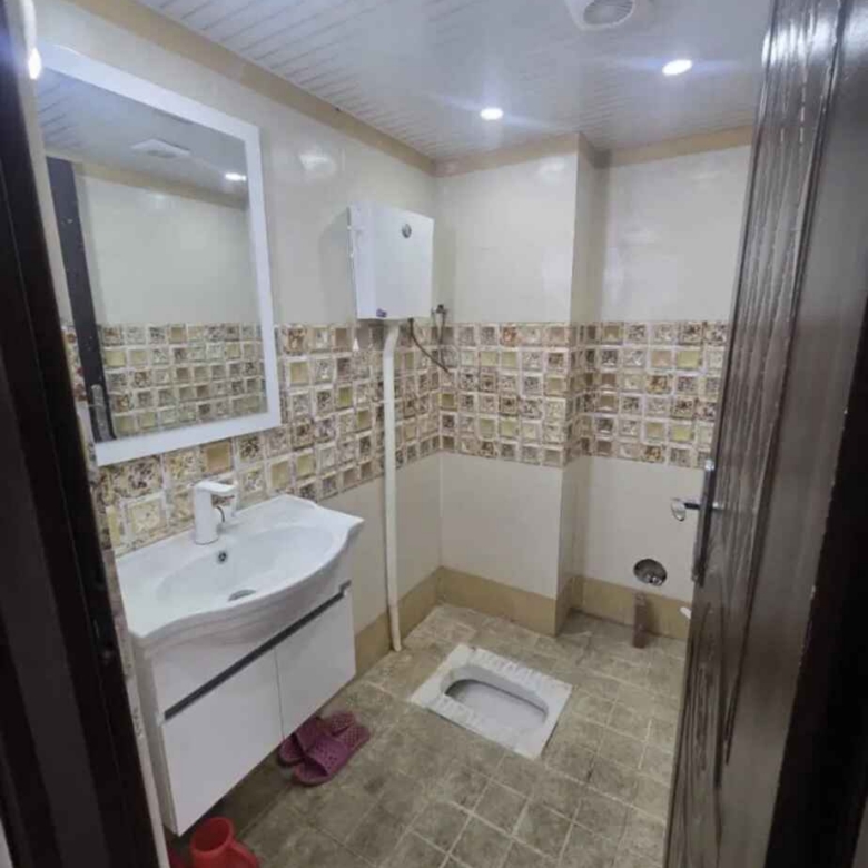 آپارتمان 160 متری 3 خوابه مستردار باهنرشمالی / فراز