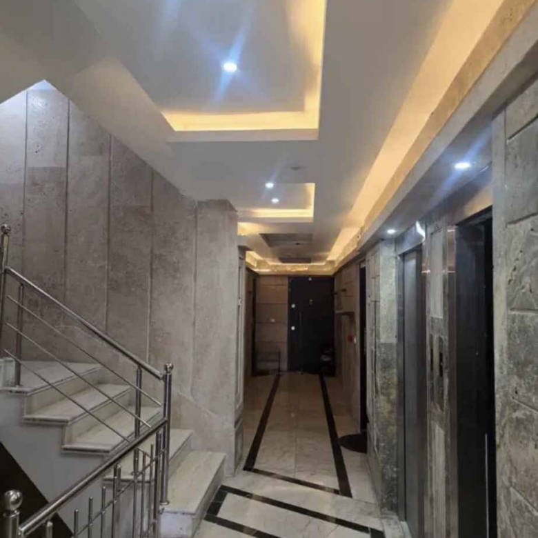 آپارتمان 160 متری 3 خوابه مستردار باهنرشمالی / فراز