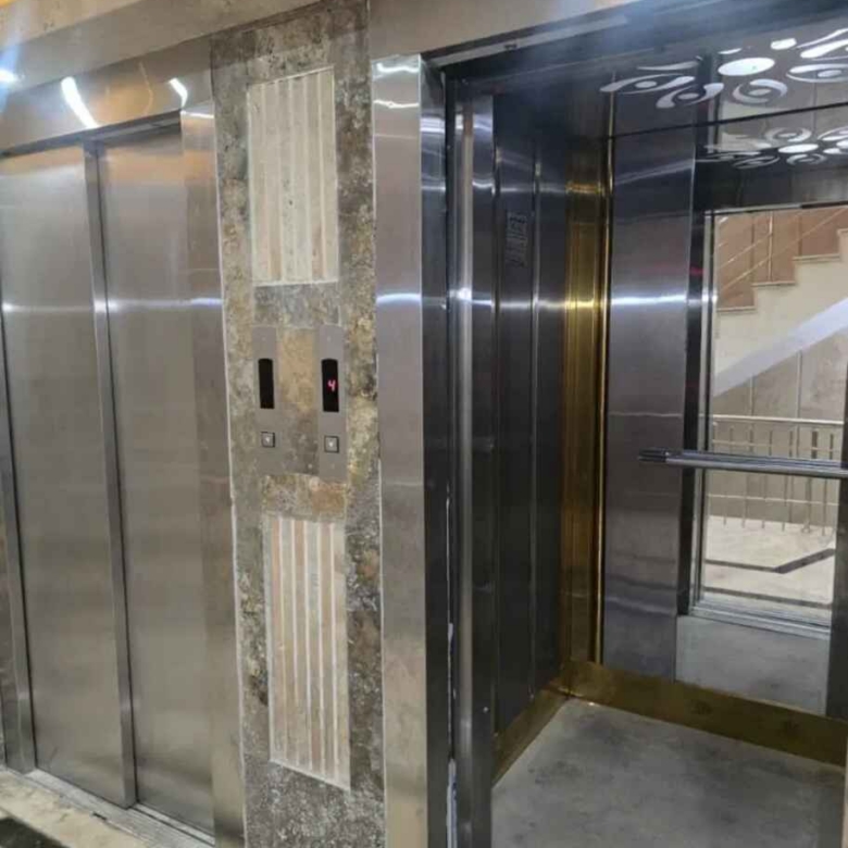 آپارتمان 160 متری 3 خوابه مستردار باهنرشمالی / فراز