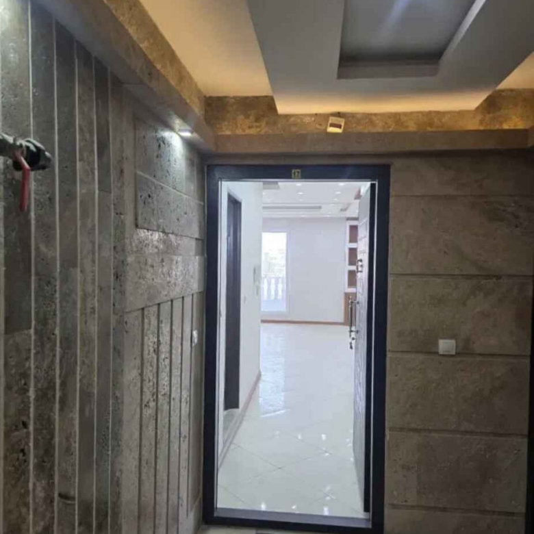 آپارتمان 160 متری 3 خوابه مستردار باهنرشمالی / فراز