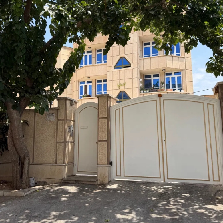 130 متر 2 خواب شیک ترو تمیز فرمانداری دکتر حسابی