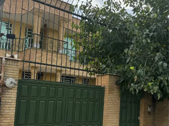 ویلایی مستقل 200مترس سه خواب شهرک ولیعصر خ ظریف