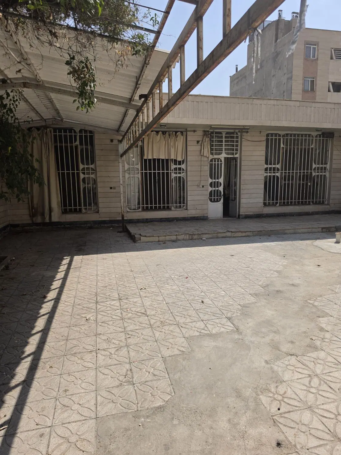 ویلایی مستقل 200متر سه خواب دوران