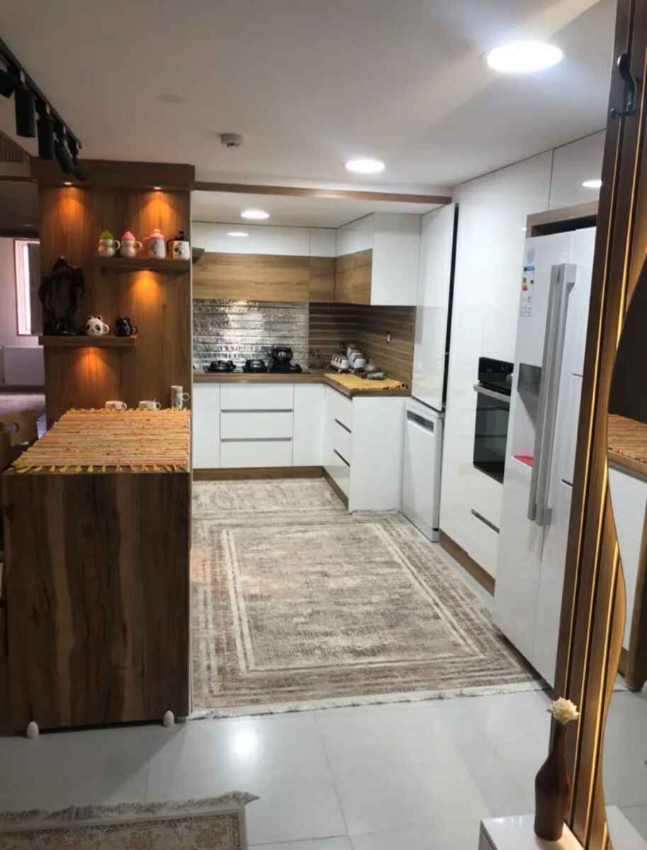 اپارتمان 3 خواب 130 متر ازادگان